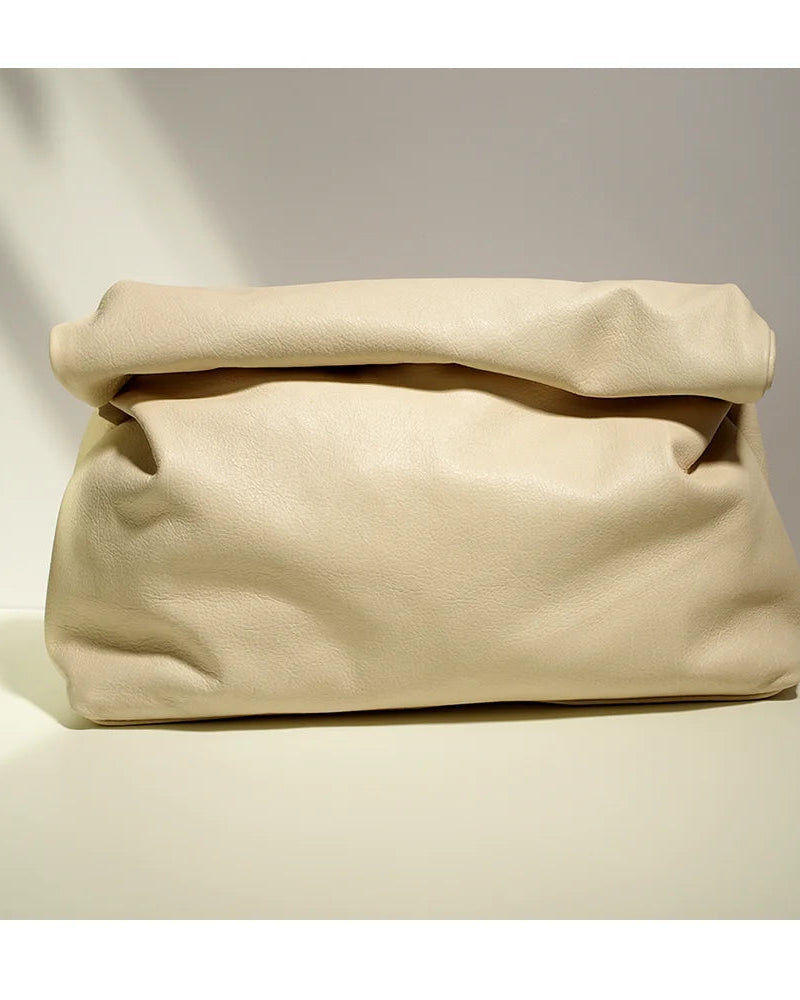 Clutch Feminina em Couro Legítimo – Design Elegante