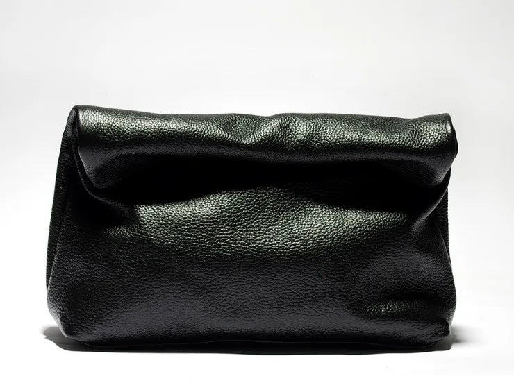 Clutch Feminina em Couro Legítimo – Design Elegante