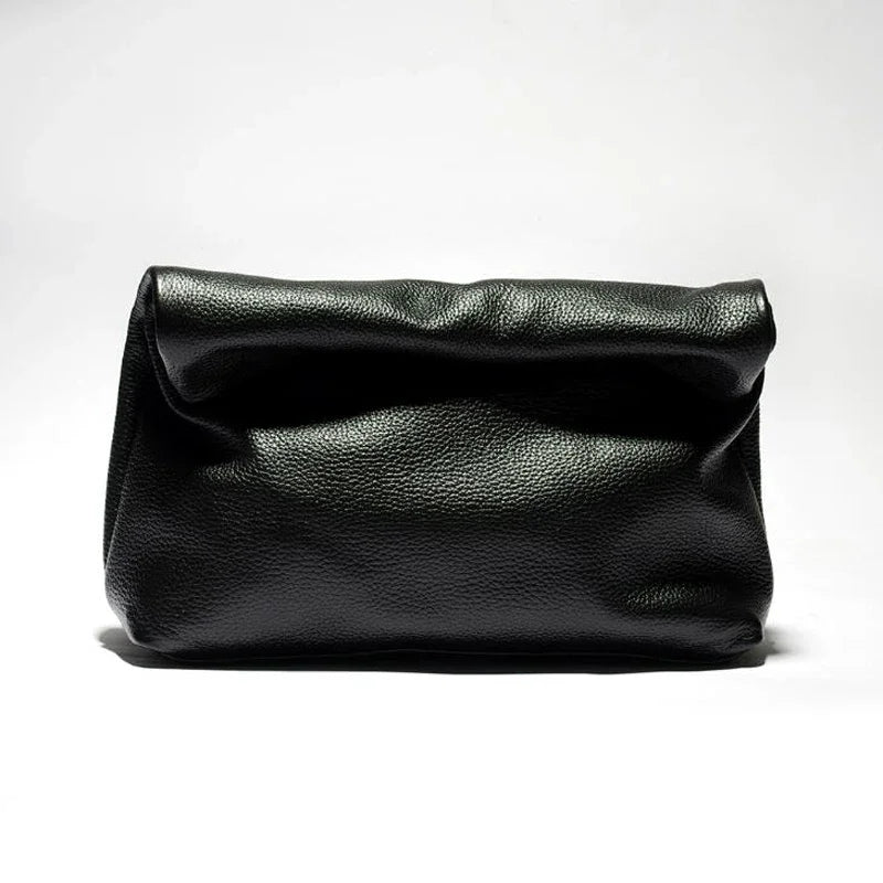 Clutch Feminina em Couro Legítimo – Design Elegante