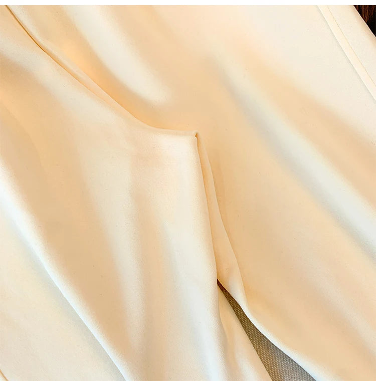 Calça Plus Size em Algodão– Conforto e Versatilidade para Todas as Estações