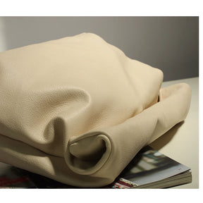 Clutch Feminina em Couro Legítimo – Design Elegante