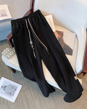 Calça Plus Size em Algodão– Conforto e Versatilidade para Todas as Estações