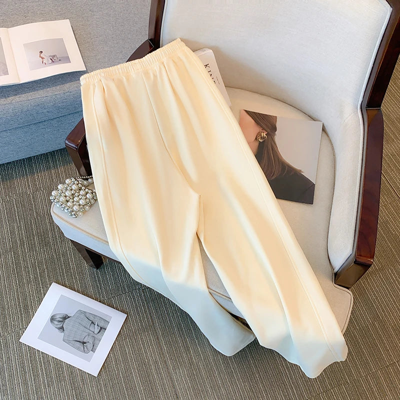 Calça Plus Size em Algodão– Conforto e Versatilidade para Todas as Estações