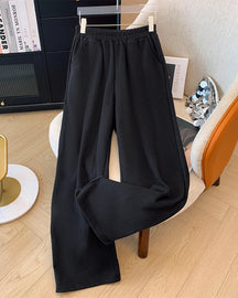 Calça Feminina Plus Size Alfaiataria – Cintura Elástica e Caimento Solto