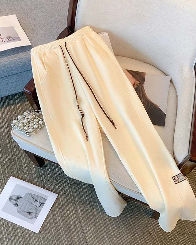 Calça Plus Size em Algodão– Conforto e Versatilidade para Todas as Estações