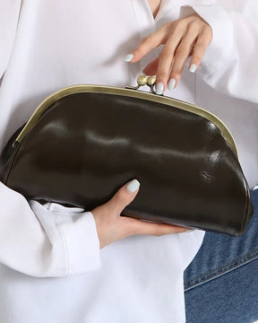 Clutch Feminina Vintage com Fecho de Metal – Elegância Clássica em Couro Ecológico