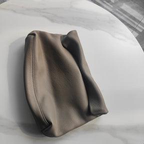 Clutch Feminina em Couro Legítimo – Design Elegante