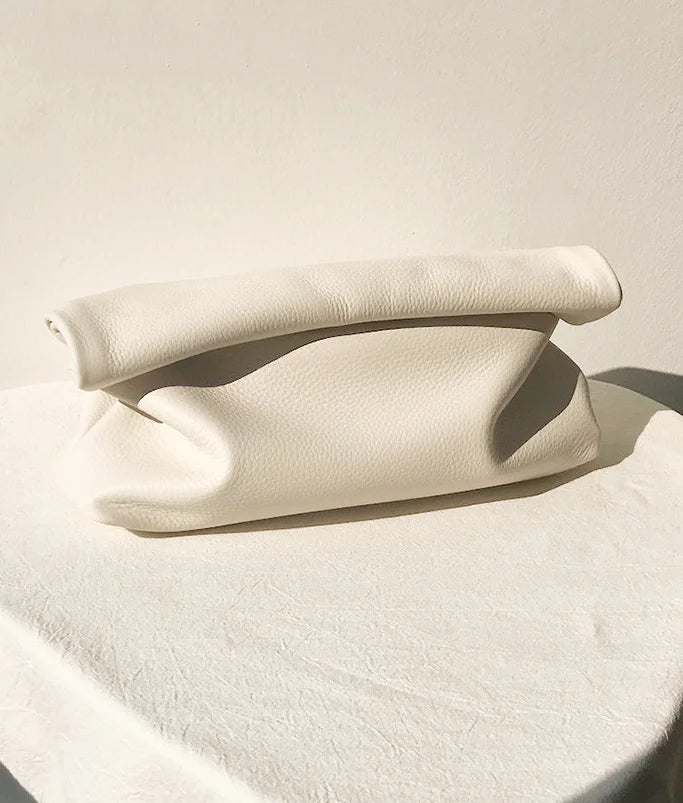 Clutch Feminina em Couro Legítimo – Design Elegante