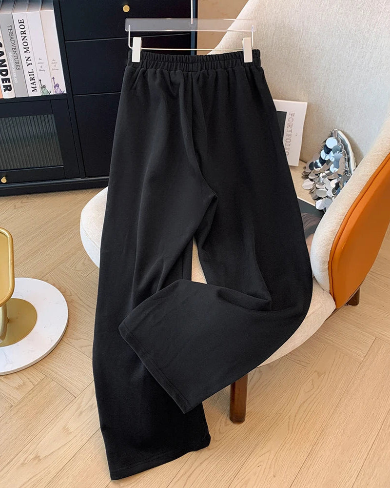 Calça Feminina Plus Size Alfaiataria – Cintura Elástica e Caimento Solto