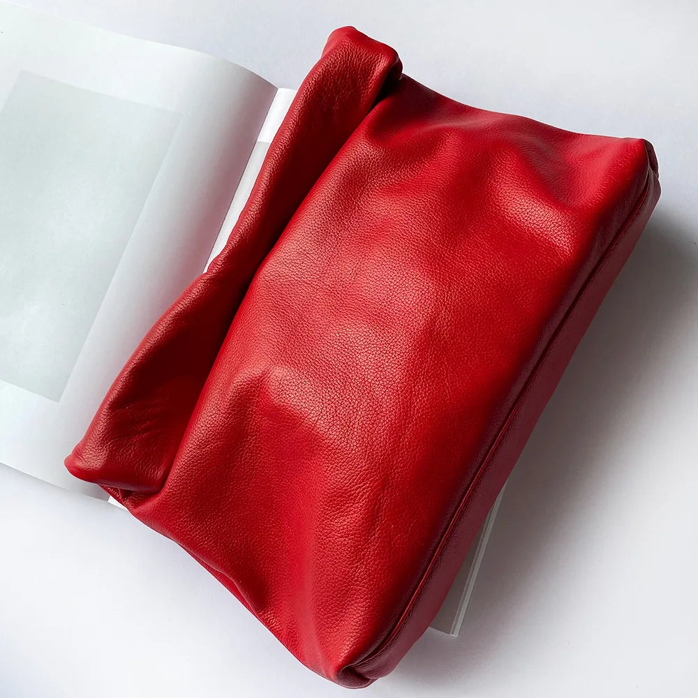 Clutch Feminina em Couro Legítimo – Design Elegante