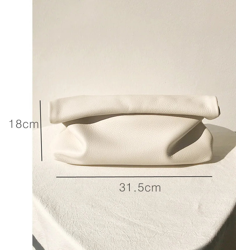 Clutch Feminina em Couro Legítimo – Design Elegante